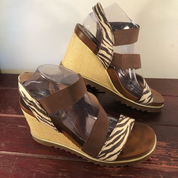 Lucca Lane Delaney Wedge Heel Sandals Brown and Tan Size 11 - Picture 2 of 7